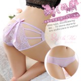 《AIMEI GIAREN》細語時刻！後臀細帶蕾絲鏤空造型三角褲﹝淺紫﹞