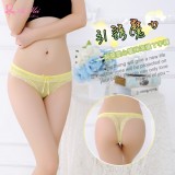 《AIMEI GIAREN》引誘魔力！腰際帶荷葉愛心蕾絲滾邊T字褲﹝黃﹞