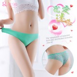 《AIMEI GIAREN》寵愛迷戀！無痕蕾絲花瓣拼接冰絲三角褲﹝綠﹞