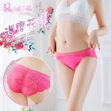《AIMEI GIAREN》迷戀花漾！花朵蕾絲棉襠提臀低腰三角褲﹝玫紅﹞