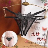 《Yisiting》迷情綻放！雙彈力帶蝴蝶刺繡誘人露臀開襠丁字褲﹝黑﹞
